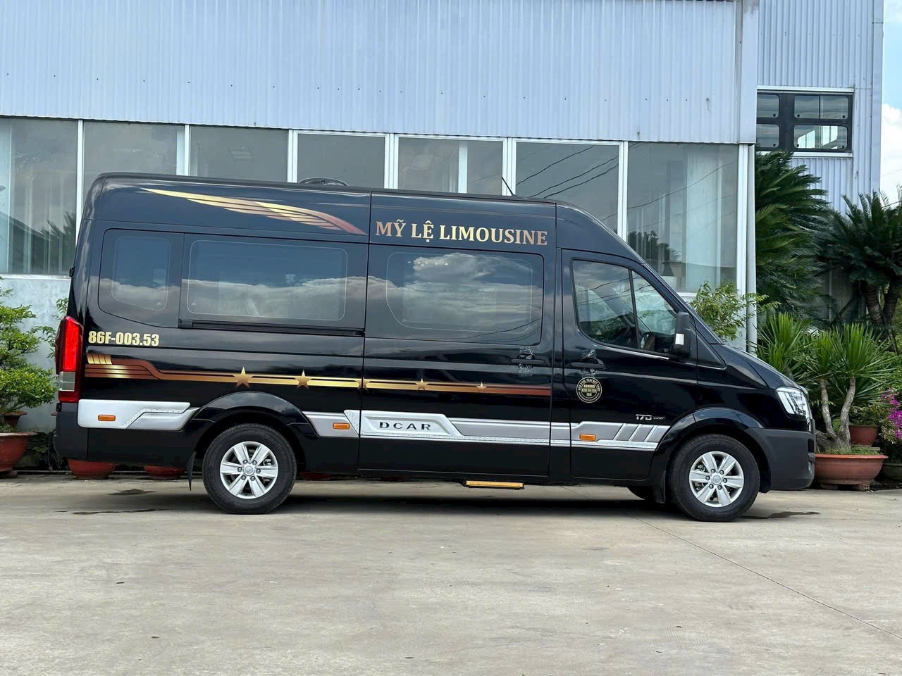 giá thuê xe limousine đi kiên giang